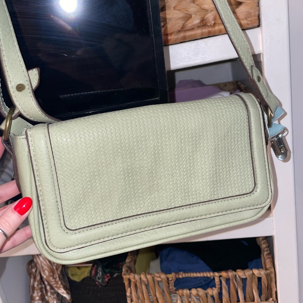 Mint Leather Shoulder Bag